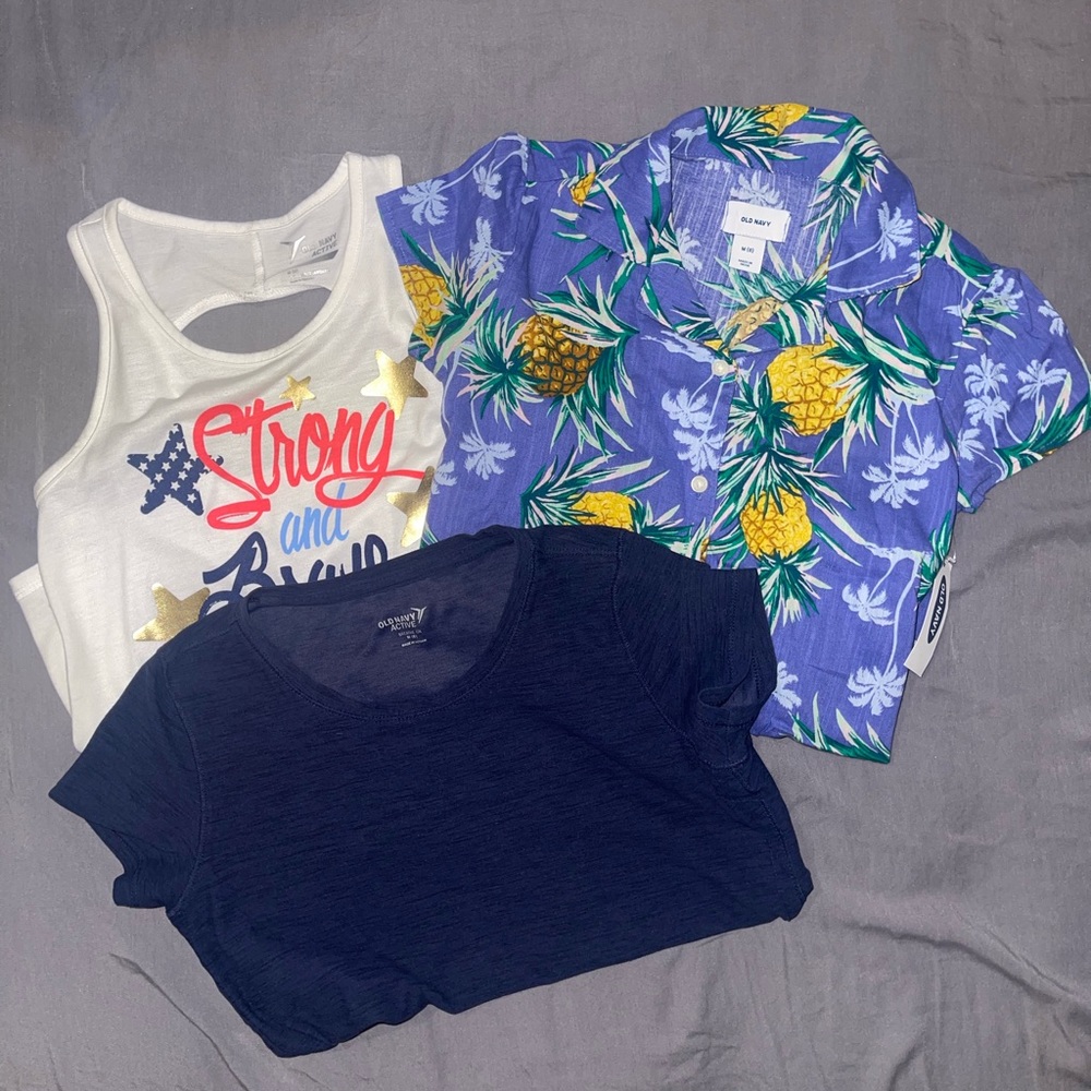 Girls Old Navy Size 8/Medium Shirt Bundle x3